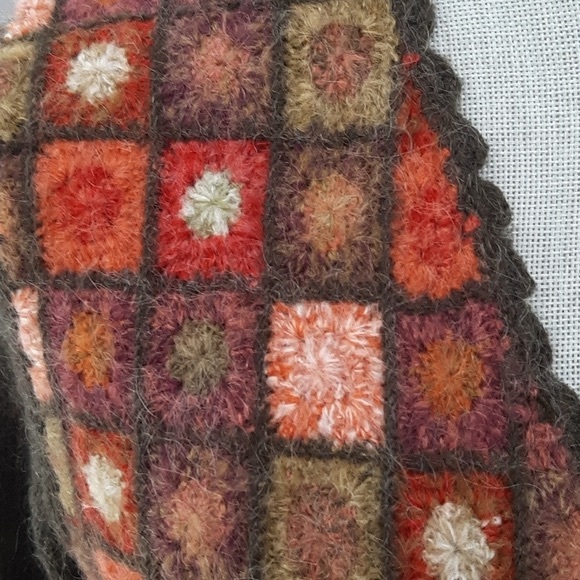 April Cornell Vintage Cardigan - Picture 8 of 9